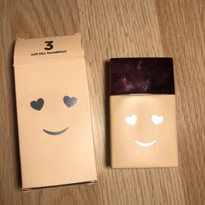 Benefit Soft Blur Face Foundation Shade 3 SPF 15